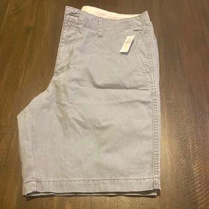 Old Navy gray shorts